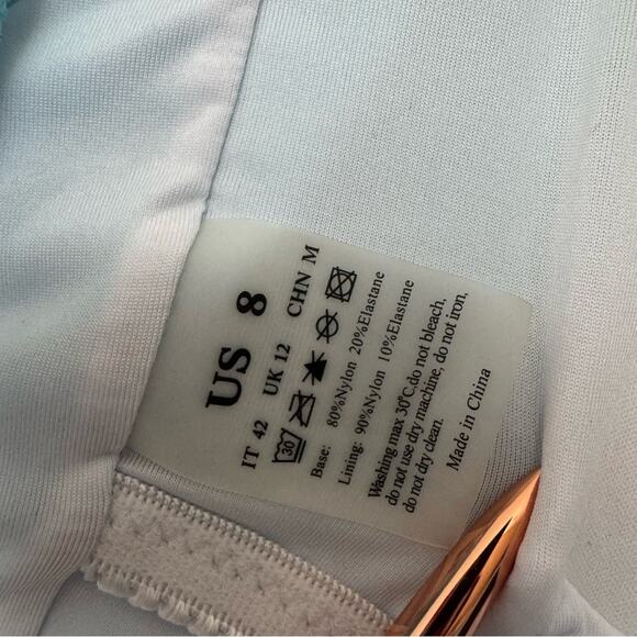 Women’s One-Piece Blue Colorblock Swimsuit Size 8 - Picture 4 of 4